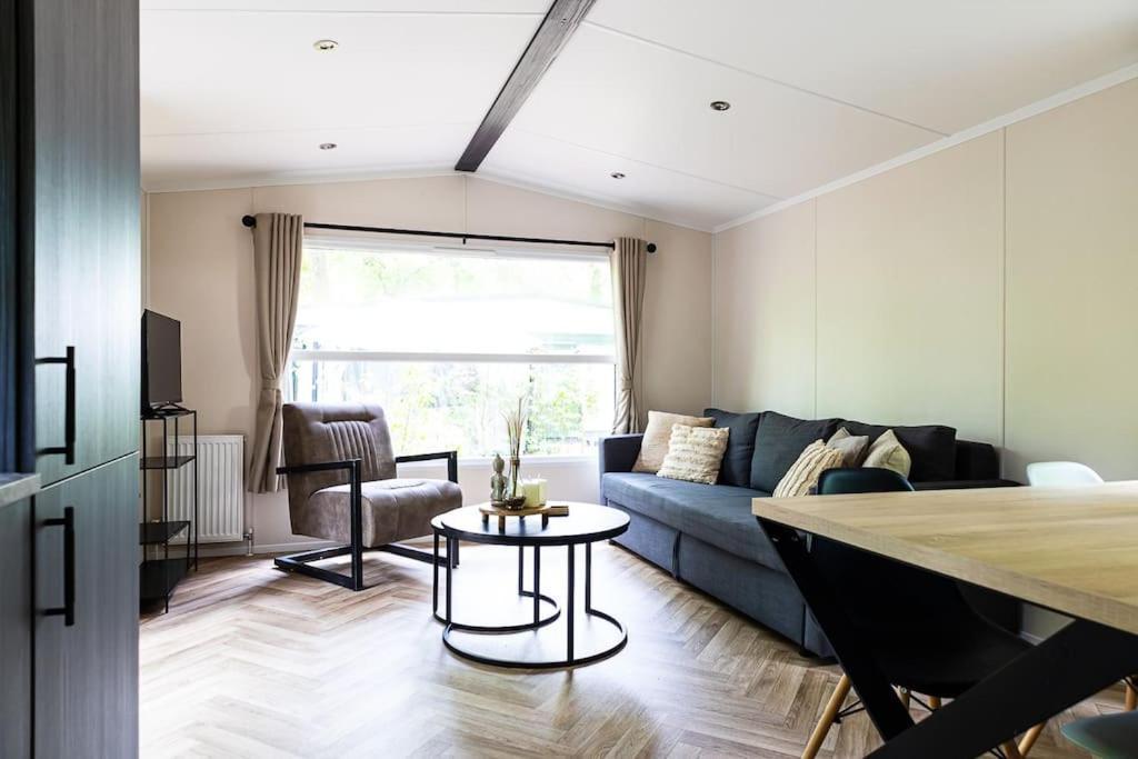 Prachtig Chalet In De Bossen Nunspeet Exteriér fotografie